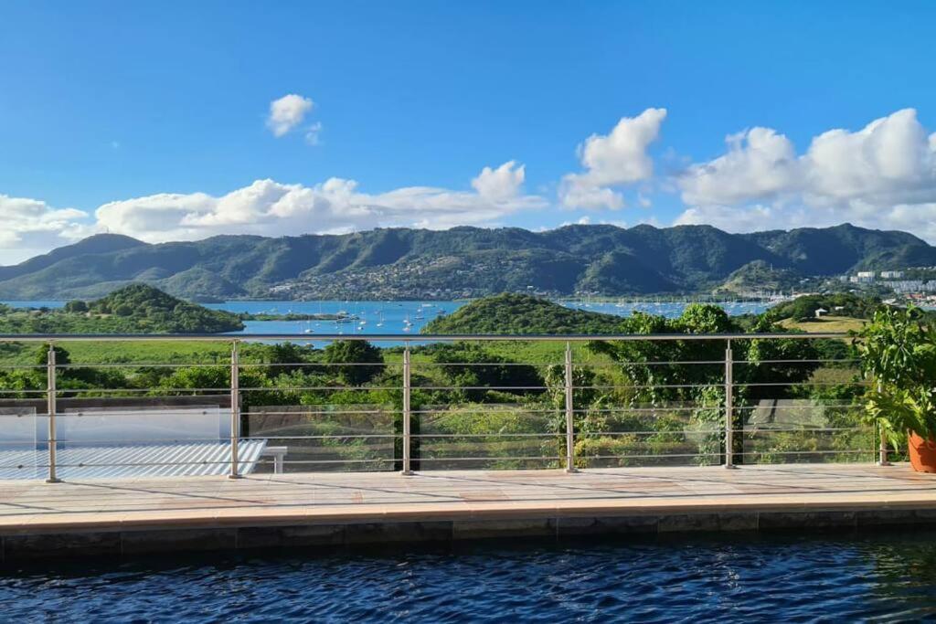 Bas De Villa Piscine Petit Versailles Sainte Anne Extérieur photo